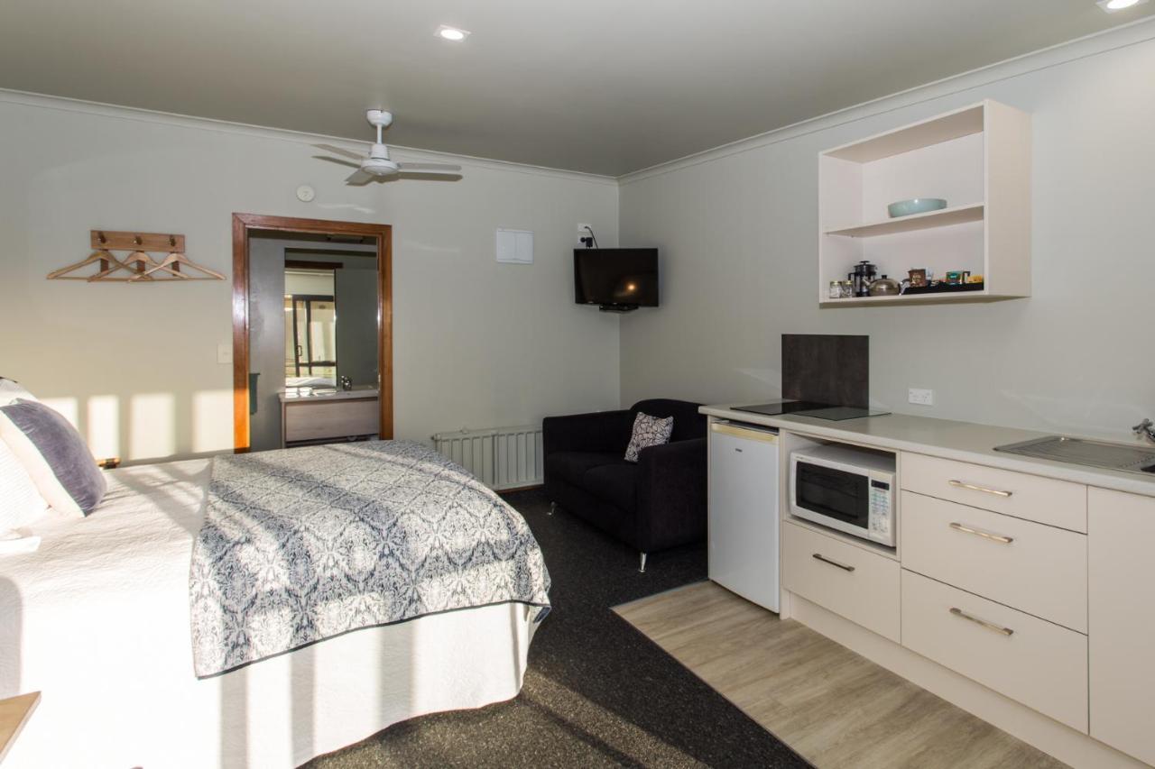 Haast Beach Motel Экстерьер фото